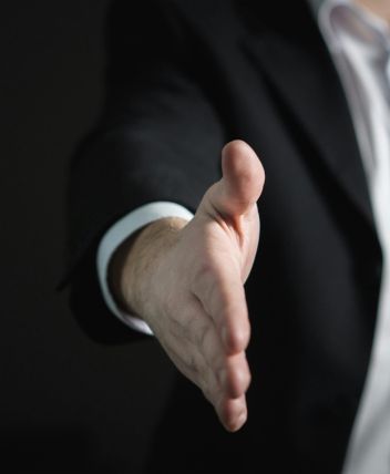 Beragam penawaran menarik untuk memenuhi kebutuhan belanja Anda dengan harga terbaik.