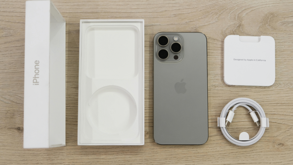 Perbandingan harga iPhone 15 Pro di iBox, Tokopedia, dan Shopee untuk mengetahui pilihan harga termurah tahun 2025.